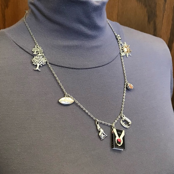 Twilight by Stephenie Meyer Handmade Literature Necklace, Book Cover, Vampire - Picture 10 of 16